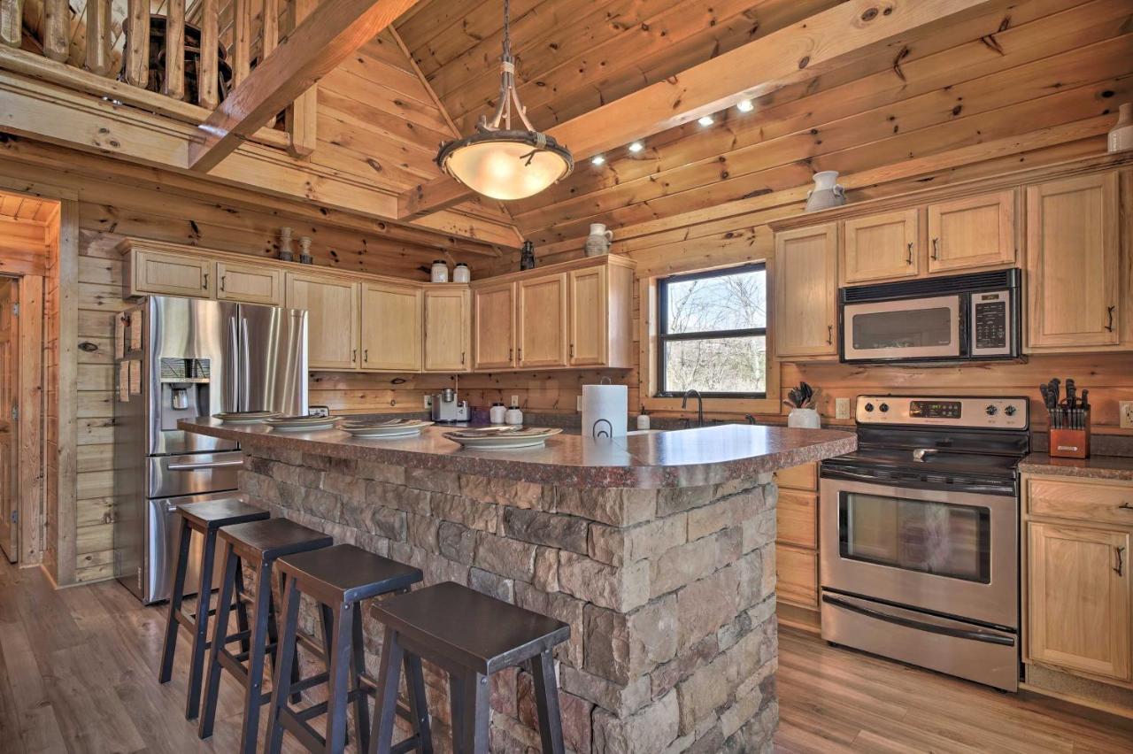 Hatcher Mtn Retreat Sevierville Cabin With Hot Tub! Luaran gambar
