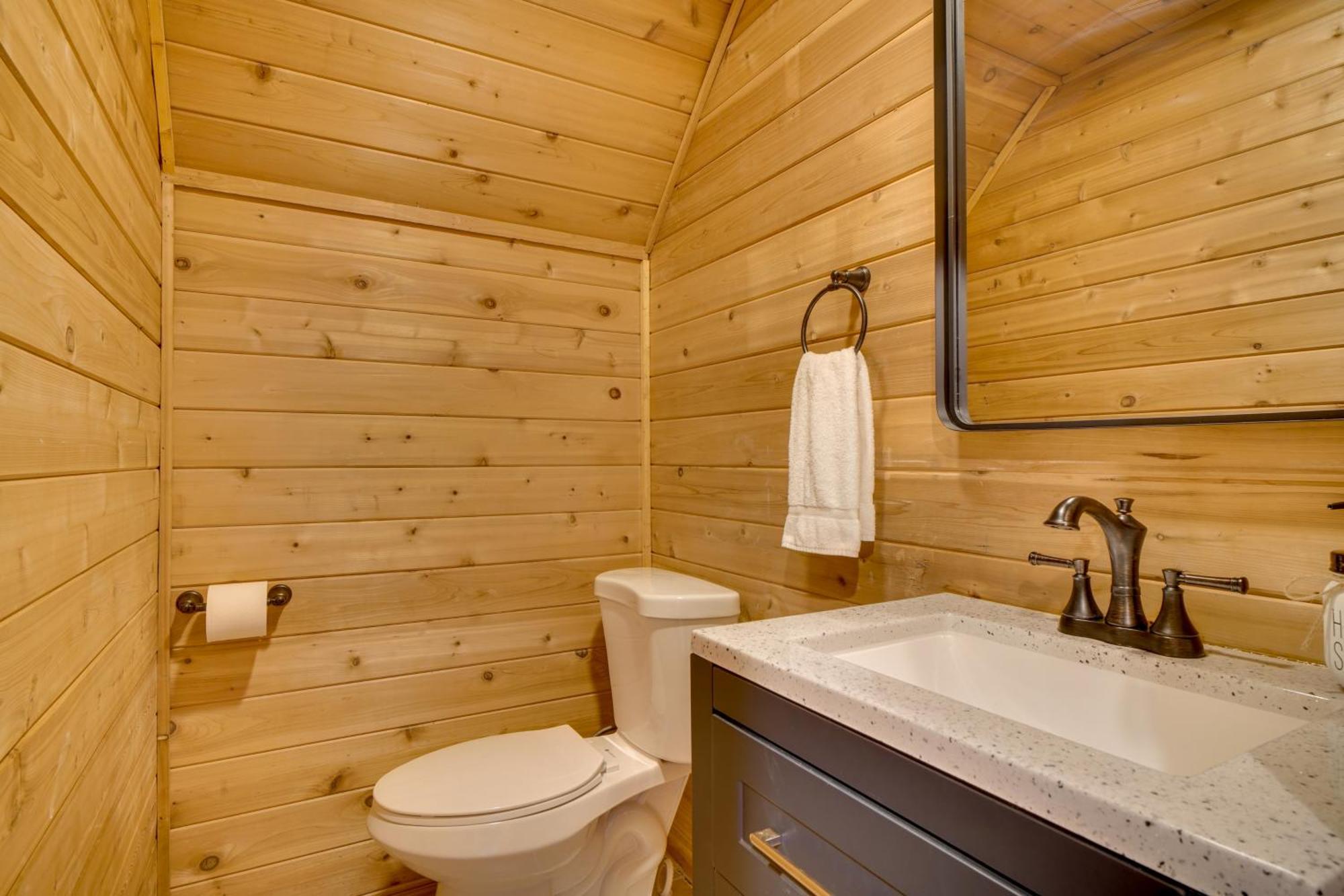 Hatcher Mtn Retreat Sevierville Cabin With Hot Tub! Luaran gambar